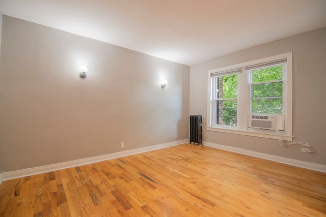 1414 W Pratt Boulevard 220, Chicago, IL 60626