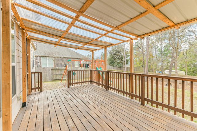 2036 Elkington Circle, Conroe, TX 77304