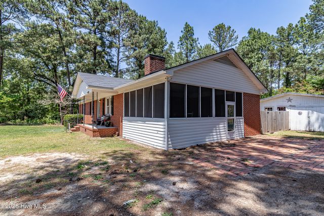 989 Garner Chapel Road, Mount Olive, NC 28365