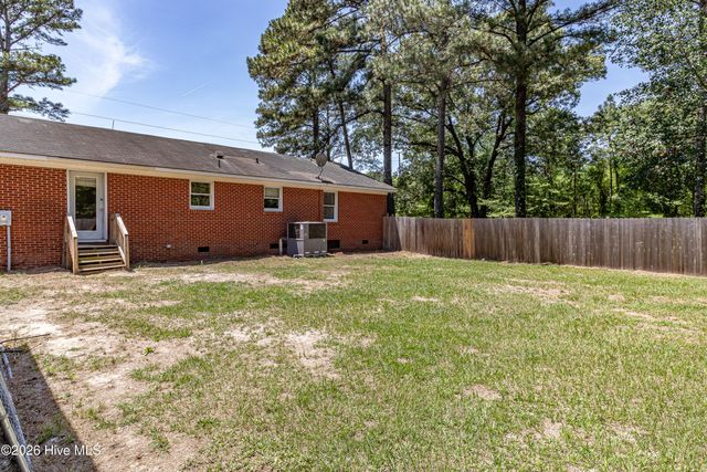 989 Garner Chapel Road, Mount Olive, NC 28365