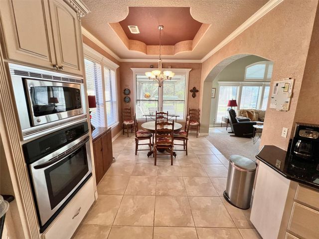 107 Widgeon Drive, Clute, TX 77531