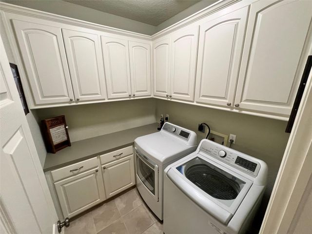 107 Widgeon Drive, Clute, TX 77531