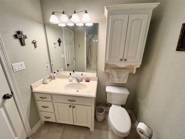 107 Widgeon Drive, Clute, TX 77531