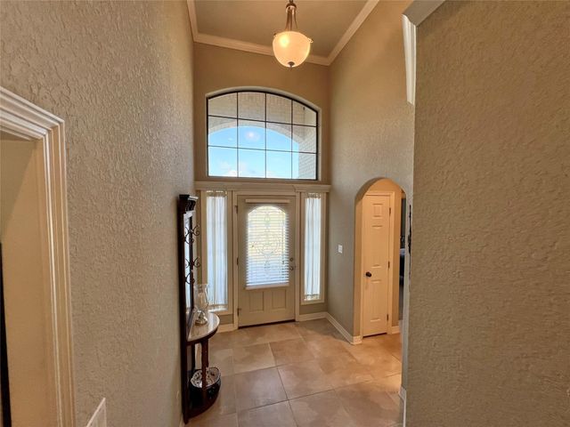 107 Widgeon Drive, Clute, TX 77531