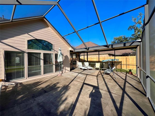 107 Widgeon Drive, Clute, TX 77531