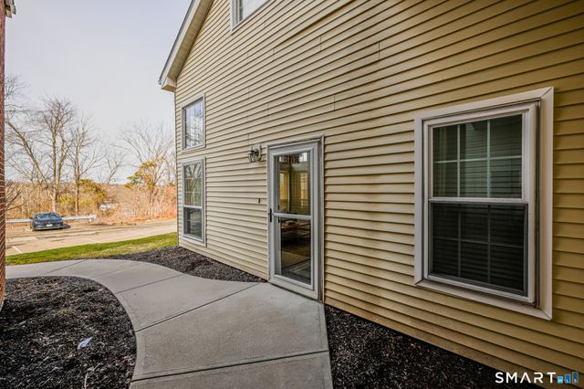 133 Carriage Crossing Lane 133, Middletown, CT 06457