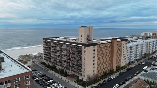 25 Neptune Boulevard 4H, Long Beach, NY 11561