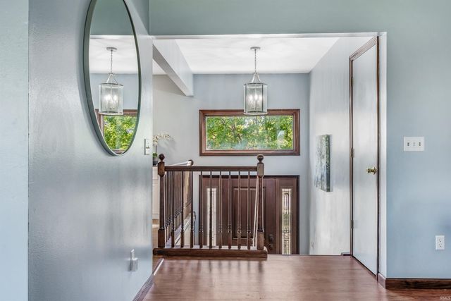 4528 Aboite Lake Drive, Fort Wayne, IN 46804