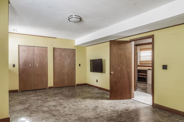 4528 Aboite Lake Drive, Fort Wayne, IN 46804