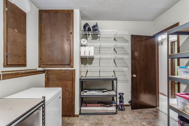 4528 Aboite Lake Drive, Fort Wayne, IN 46804