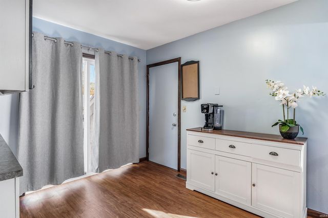 4528 Aboite Lake Drive, Fort Wayne, IN 46804