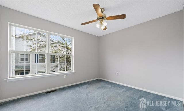 32 Cabot Way, Franklin, NJ 08823