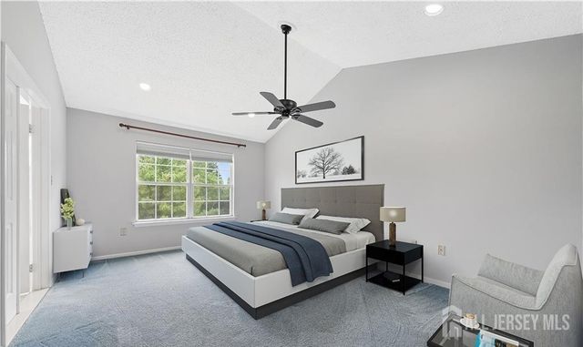 32 Cabot Way, Franklin, NJ 08823