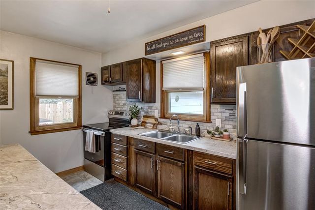 109 E Grant Avenue, Eau Claire, WI 54701