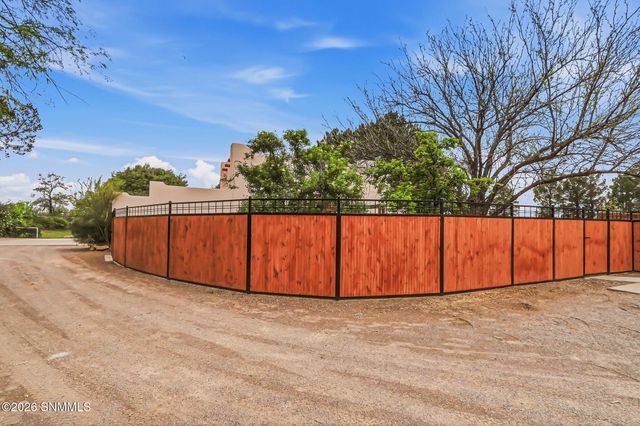 565 Carver Road, Las Cruces, NM 88005