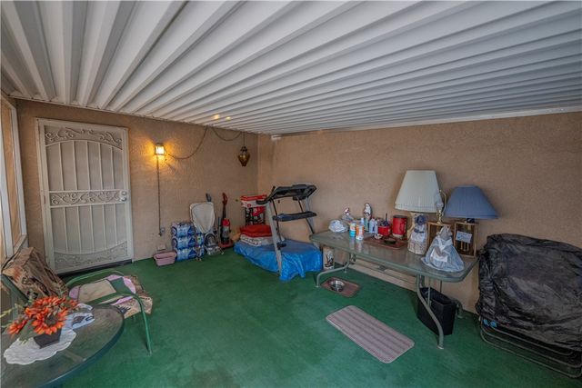 2616 Wikieup Avenue, Kingman, AZ 86401