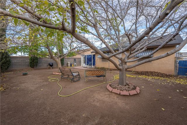 2616 Wikieup Avenue, Kingman, AZ 86401