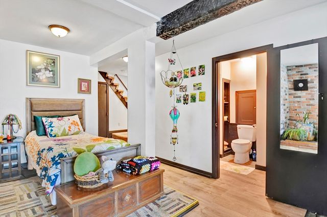 31 Spring St, Lunenburg, MA 01462