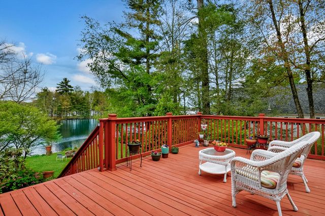 31 Spring St, Lunenburg, MA 01462