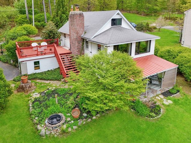 31 Spring St, Lunenburg, MA 01462
