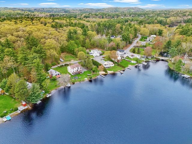 31 Spring St, Lunenburg, MA 01462