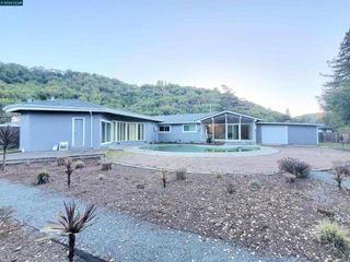 2420 Tomar Ct, Pinole, CA 94564