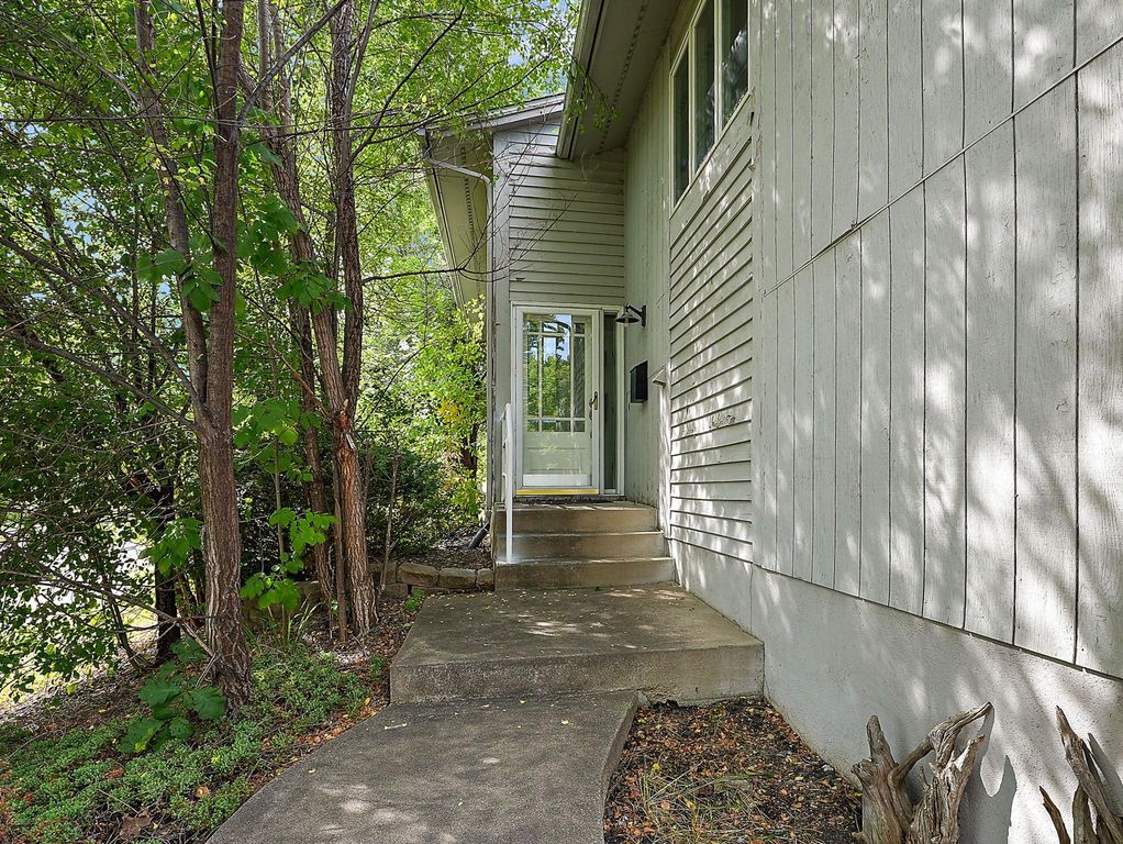 4301 W 62nd Street, Edina, MN 55424 — photo 2
