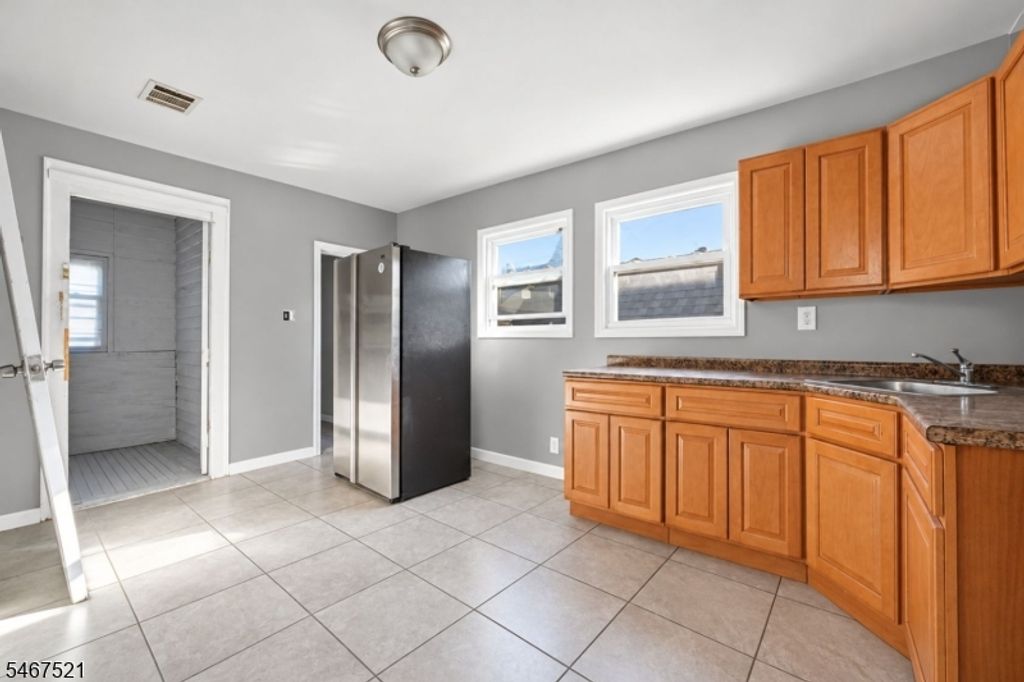 196 Fairmount Ave, Newark City, NJ 07103 — photo 3