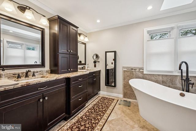 12 BUTLER CT, Medford, NJ 08055