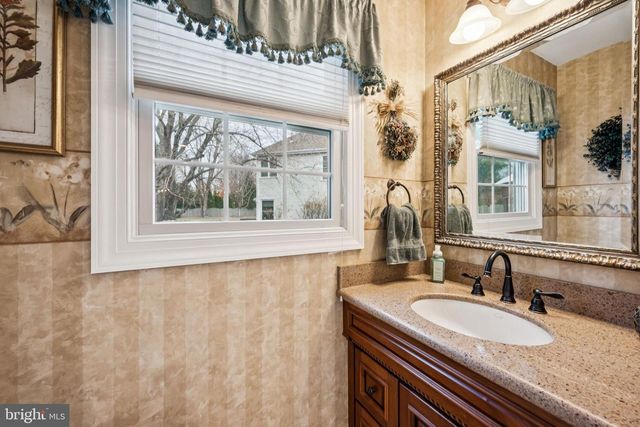 12 BUTLER CT, Medford, NJ 08055