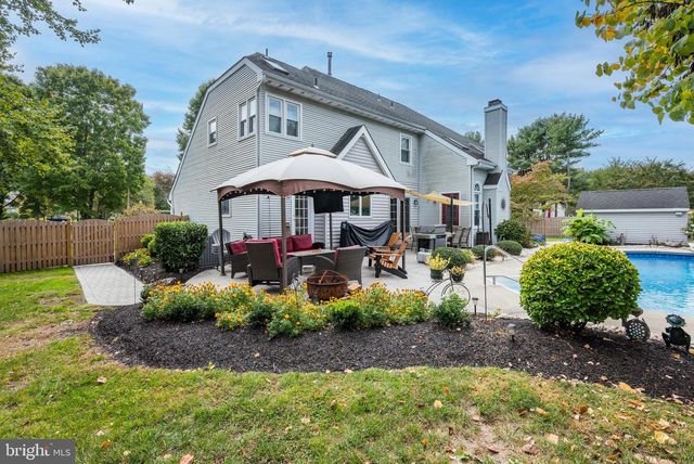 12 BUTLER CT, Medford, NJ 08055