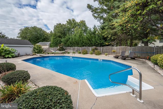 12 BUTLER CT, Medford, NJ 08055