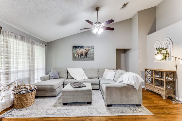 4733 Baytree Drive, Fort Worth, TX 76137