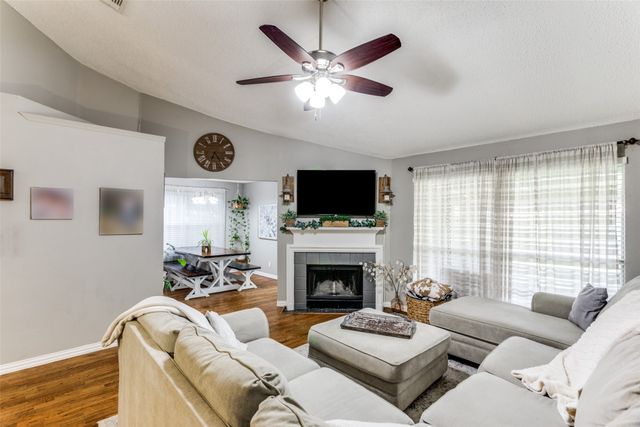4733 Baytree Drive, Fort Worth, TX 76137