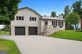 105 Trickum Hills Drive, Woodstock, GA 30188