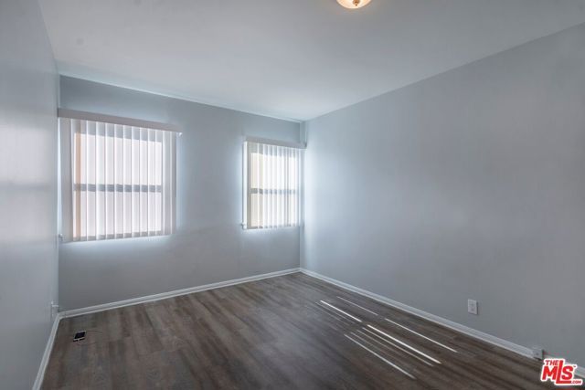 6036 10th Avenue, Los Angeles, CA 90043