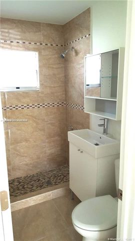 2443 Coolidge St, Hollywood, FL 33020