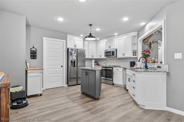 370 Meadors Drive, Alma, AR 72921