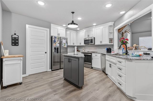 370 Meadors Drive, Alma, AR 72921