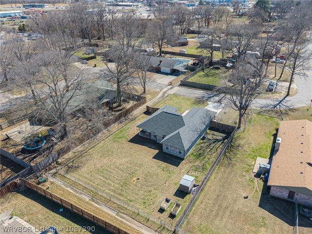 370 Meadors Drive, Alma, AR 72921