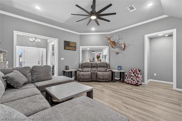 370 Meadors Drive, Alma, AR 72921