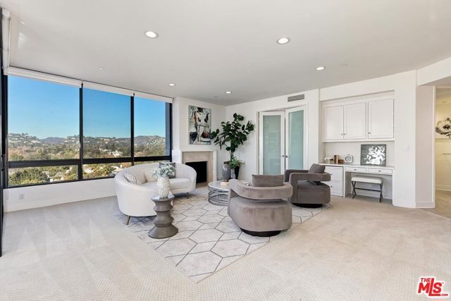 10350 Wilshire Boulevard 1102, Los Angeles, CA 90024