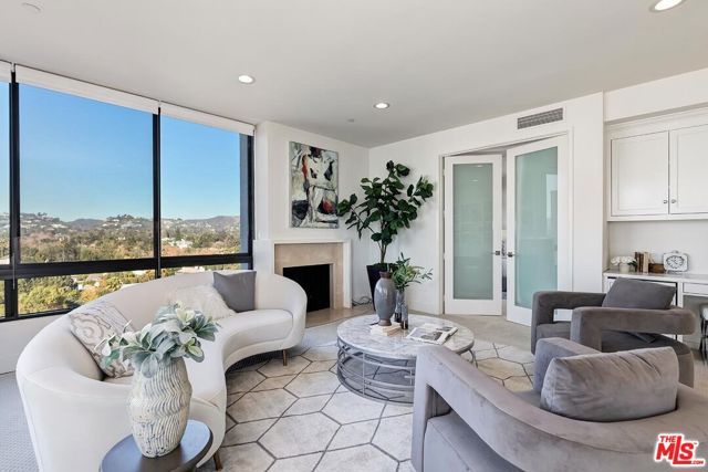 10350 Wilshire Boulevard 1102, Los Angeles, CA 90024