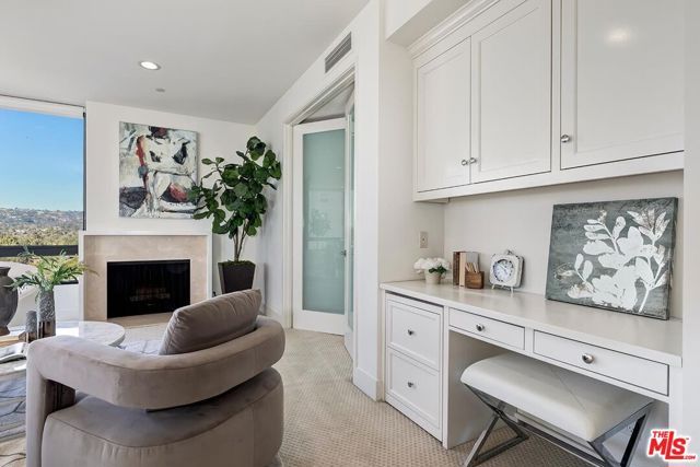 10350 Wilshire Boulevard 1102, Los Angeles, CA 90024