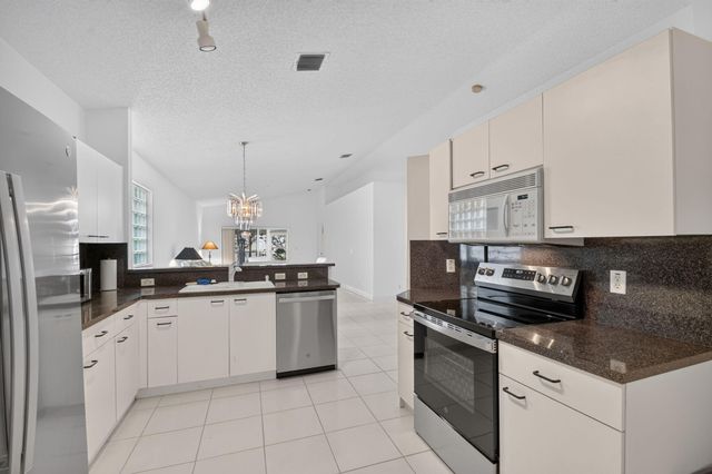 9527 Cherry Blossom Court, Boynton Beach, FL 33437