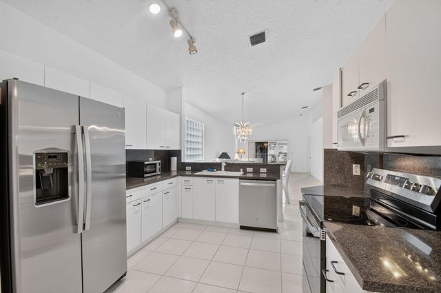 9527 Cherry Blossom Court, Boynton Beach, FL 33437