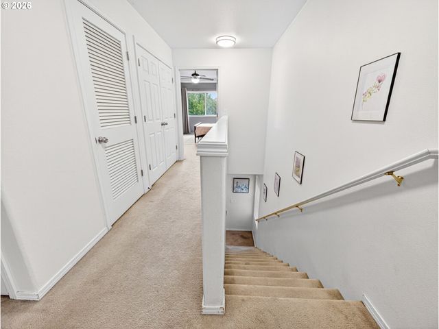 3572 Se PINEWOOD Ave, Hillsboro, OR 97123