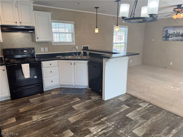 202 W Main Street 139, Conneaut, OH 44030