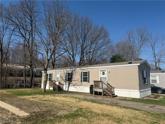 202 W Main Street 139, Conneaut, OH 44030
