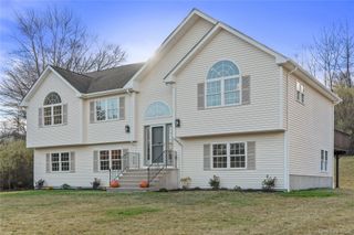 11 Meadow Drive, Carmel, NY 10512